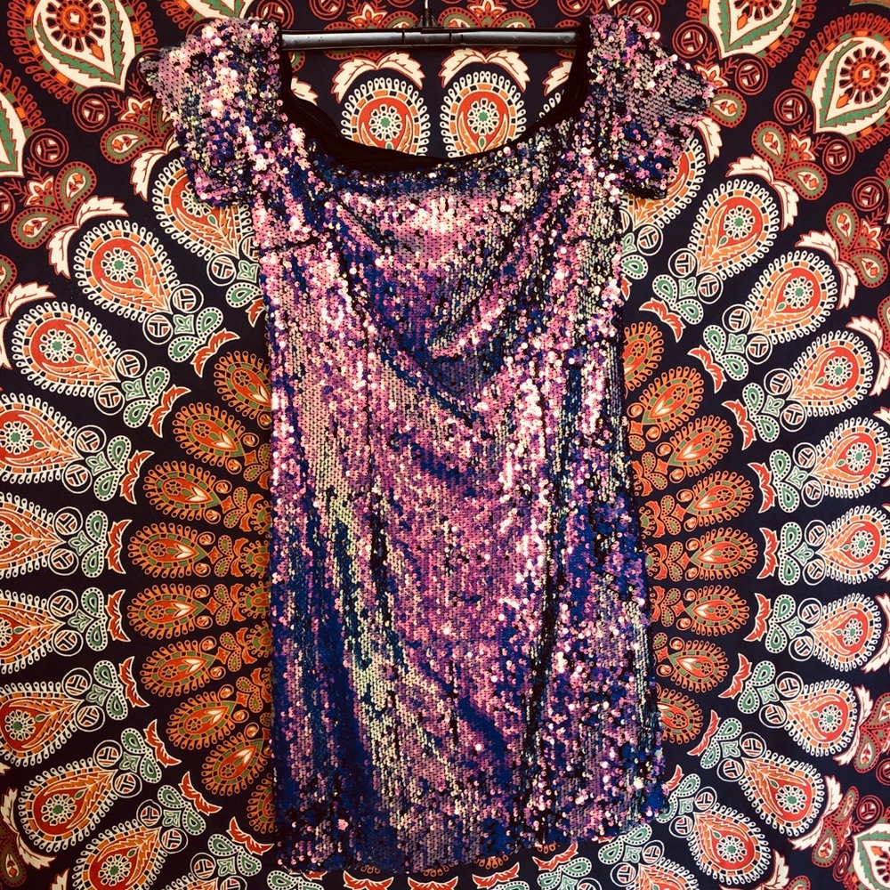 SEQUINS DRESS
